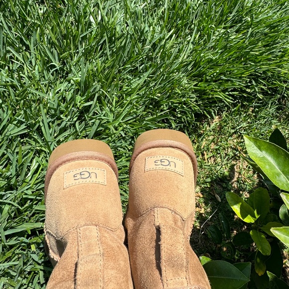 UGG🍂🍁Mini Classic II chestnut Size 11 women - Picture 6 of 13